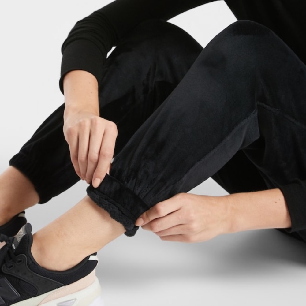 Athleta Double Cozy Karma Recover Jogger - Picture 1 of 10